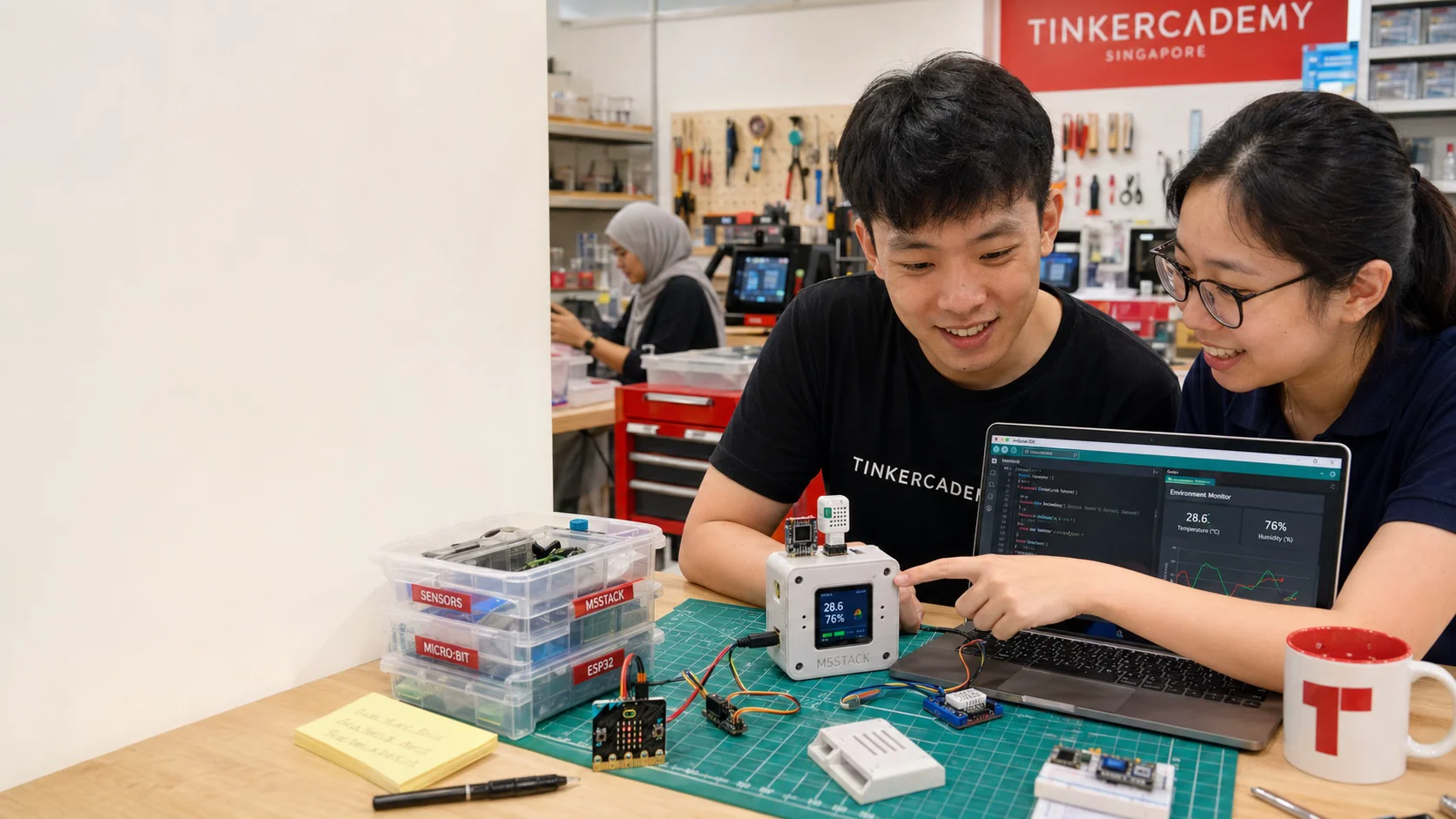 Digital Maker: Create with 3D Printing and IOT